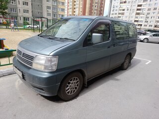 1997 Nissan Elgrand I (E50), зелёный, 490000 рублей, вид 1