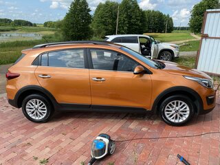 2019 Kia Rio X-Line IV, оранжевый, 1800000 рублей, вид 3