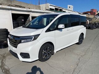 2019 Honda Stepwgn V Рестайлинг, белый, 3000000 рублей, вид 1