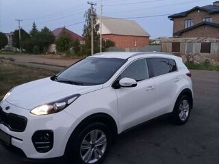 2017 Kia Sportage IV, белый, 1950000 рублей, вид 3