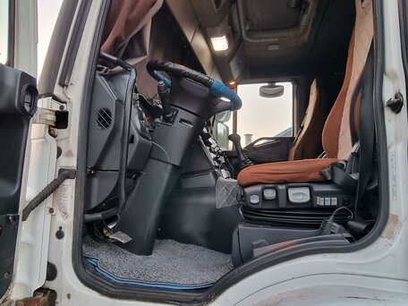 2011 Iveco Stralis, белый, 2900000 рублей, вид 4
