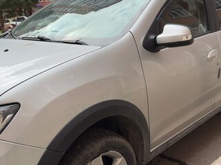 2016 Renault Sandero Stepway II, серебристый, 900000 рублей, вид 4