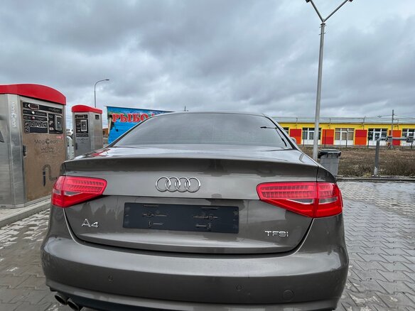 2015 Audi A4 IV (B8) Рестайлинг, коричневый, 1700000 рублей - вид 9