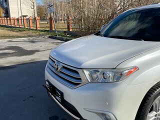 2011 Toyota Highlander II (XU40) Рестайлинг, белый, 2400000 рублей, вид 3
