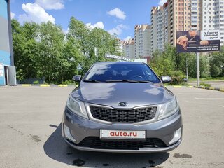 2012 Kia Rio 5-speed III, серый, 910000 рублей, вид 2