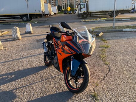 2022 KTM RC 390, синий, 395000 рублей, вид 3