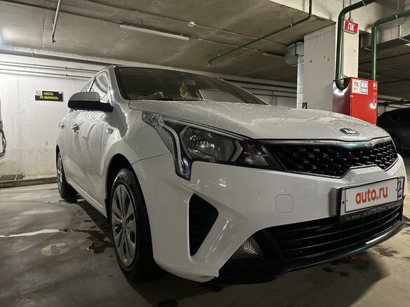 2020 Kia Rio IV Рестайлинг, белый, 1950000 рублей - вид 8