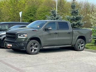 2021 Ram 1500 Crew Cab V, зелёный, 5825553 рублей, вид 2