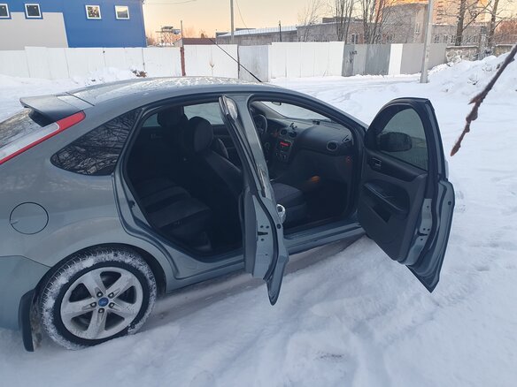 2010 Ford Focus II Рестайлинг, серый, 600000 рублей - вид 6