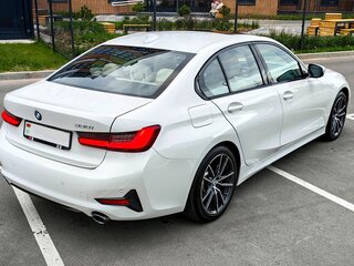 2019 BMW 3 серии 330i VII (G2x), белый, 3023773 рублей, вид 5