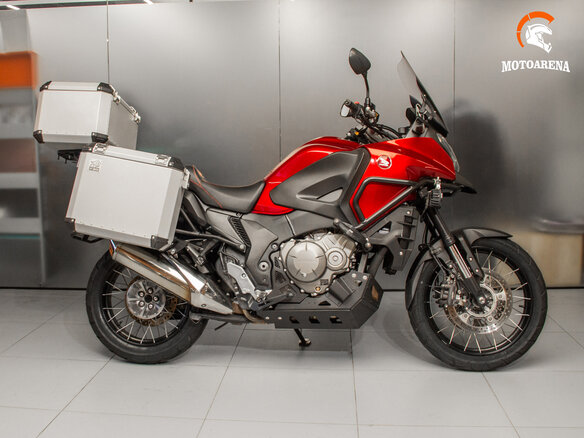2017 Honda VFR 1200, красный, 862528 рублей - вид 7