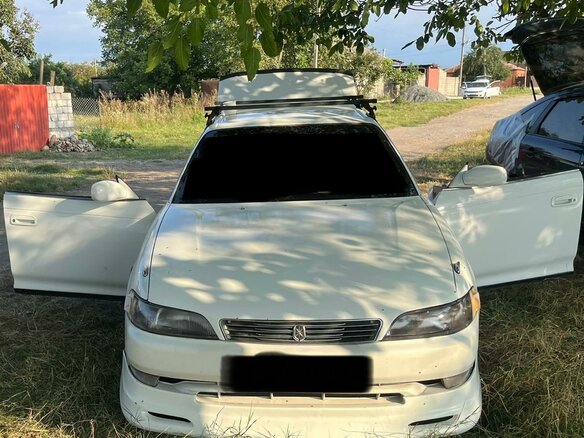 1992 Toyota Mark II VII (X90), белый, 470000 рублей - вид 2