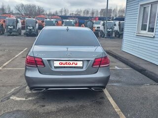 2013 Mercedes-Benz E-Класс 300 IV (W212, S212, C207) Рестайлинг, серый, 1900000 рублей, вид 3