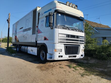 1999 DAF XF 95, белый, 1999999 рублей, вид 1