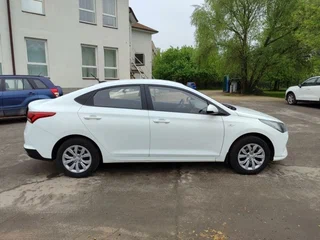 2020 Hyundai Solaris II, белый, 1130000 рублей, вид 3