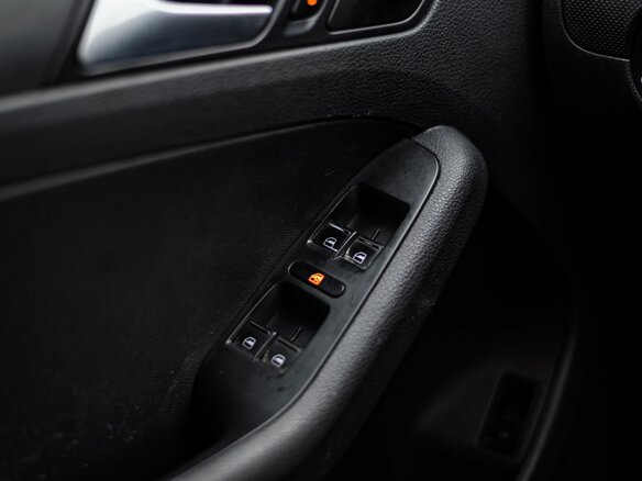 2015 Volkswagen Jetta VI Рестайлинг, белый, 590000 рублей - вид 8
