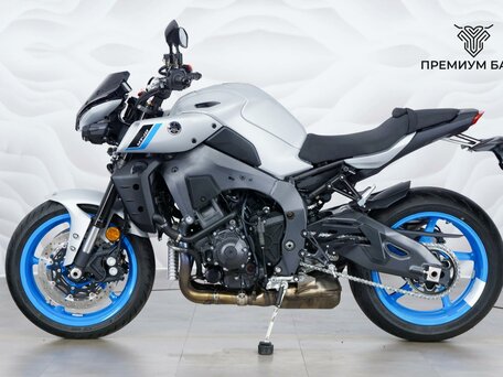 2025 Yamaha MT-10, серый, 1849000 рублей, вид 2