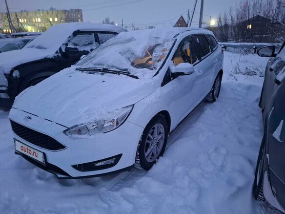 2018 Ford Focus III Рестайлинг, белый, 1800000 рублей - вид 1