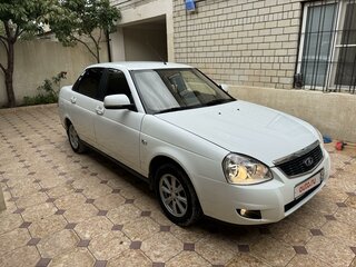 2017 Lada (ВАЗ) Priora I Рестайлинг, белый, 780000 рублей, вид 3