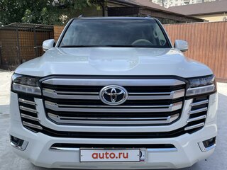2022 Toyota Land Cruiser 300 Series, белый, 11700000 рублей, вид 2