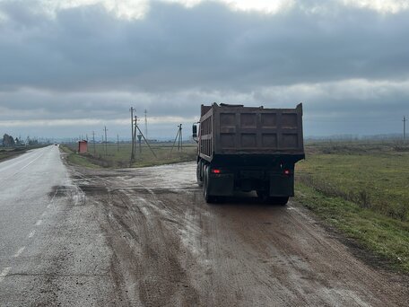 2012 Sinotruk Howo HW76, красный, 1600000 рублей, вид 2