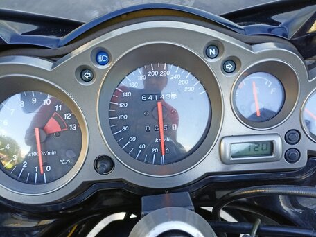 2002 Kawasaki ZZR 1200, серый, 363024 рублей, вид 3