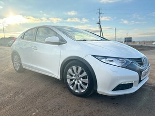 2013 Honda Civic IX, белый, 1550000 рублей, вид 1