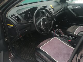 2010 Kia Cerato 5-speed II, коричневый, 850000 рублей, вид 4