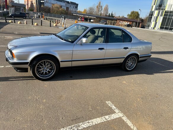 1992 BMW 5 серии 520i III (E34), серебристый, 750000 рублей - вид 9