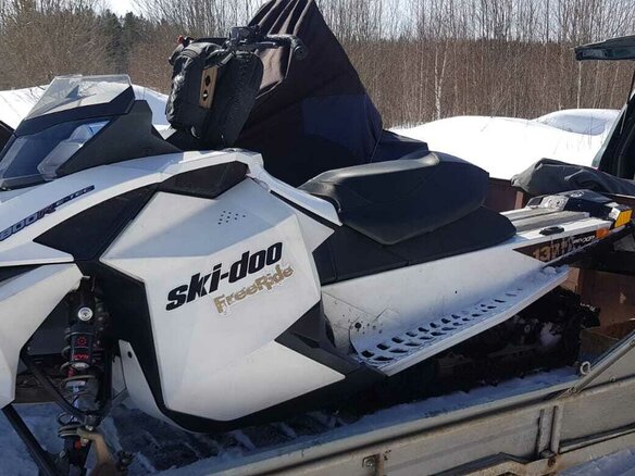 2012 BRP Ski-Doo Freeride, белый, 575000 рублей
