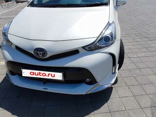 2019 Toyota Prius Alpha I (ZVW40/41) Рестайлинг, белый, 2000000 рублей, вид 1