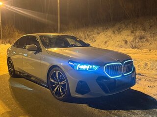 2023 BMW 5 серии 530i xDrive VIII (G60/G61/G68), серый, 7100000 рублей, вид 2