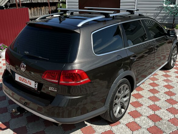2012 Volkswagen Passat Alltrack B7, коричневый, 2000002 рублей - вид 11