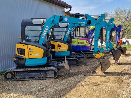 2016 Komatsu PC38, синий, 2700000 рублей, вид 3