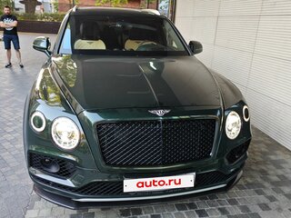 2018 Bentley Bentayga I, зелёный, 12800000 рублей, вид 5