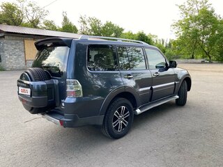 2008 Mitsubishi Pajero IV, серый, 1780000 рублей, вид 3