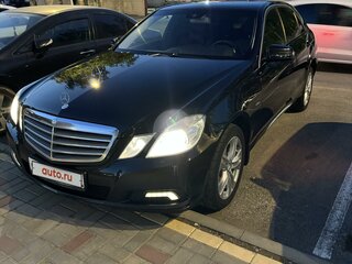 2010 Mercedes-Benz E-Класс 200 5G-Tronic IV (W212, S212, C207), чёрный, 1950000 рублей, вид 2