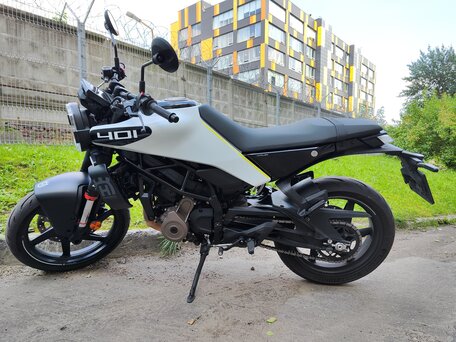 2023 Husqvarna Vitpilen 401, белый, 465000 рублей, вид 1