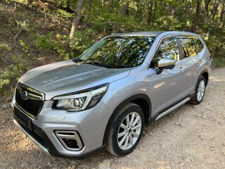 2020 Subaru Forester MHEV V, серебристый, 2800000 рублей, вид 1