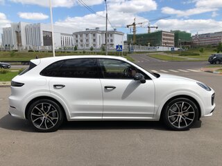 2019 Porsche Cayenne III, белый, 10200000 рублей, вид 3