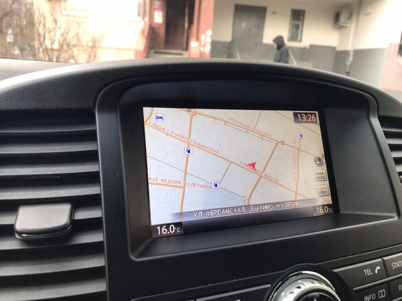 2011 Nissan Pathfinder III Рестайлинг, серебристый - вид 9