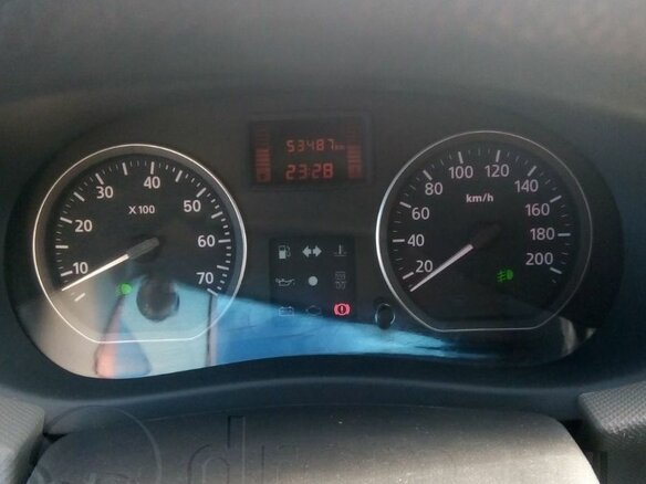 2010 Renault Logan I Рестайлинг, бежевый, 620000 рублей - вид 8
