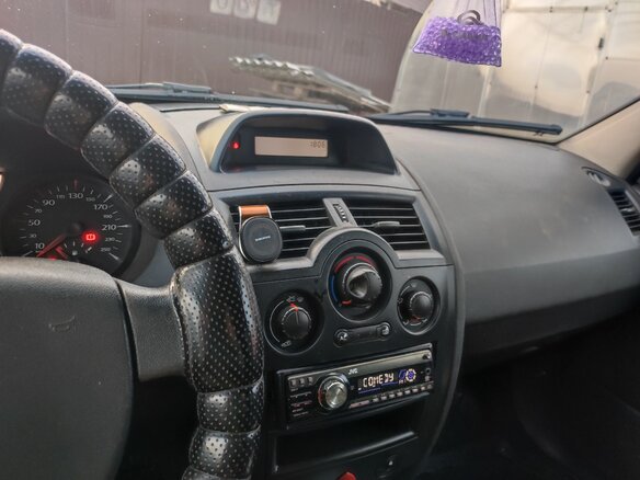 2006 Renault Megane II, бежевый, 400000 рублей - вид 4