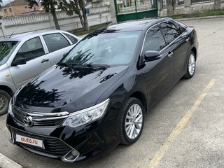 2015 Toyota Camry VII (XV50) Рестайлинг, чёрный, 1950000 рублей, вид 3