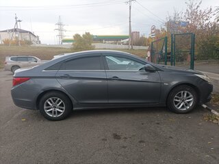 2010 Hyundai Sonata VI (YF), серый, 795595 рублей, вид 2