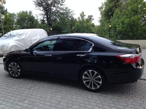 2014 Honda Accord IX, чёрный - вид 3