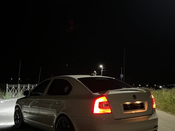 2010 Skoda Octavia DSG7 II (A5) Рестайлинг, белый, 1360000 рублей