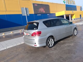 2002 Toyota Ipsum II (M20), серебристый, 550000 рублей, вид 2