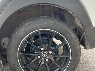 2023 Toyota Yaris L XP150 Рестайлинг, белый, 1290000 рублей, вид 5