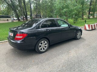 2011 Mercedes-Benz C-Класс 180 BlueEFFICIENCY III (W204) Рестайлинг, чёрный, 1650000 рублей, вид 3